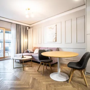  Apartment Vipwarsawapartments Amber Mennica