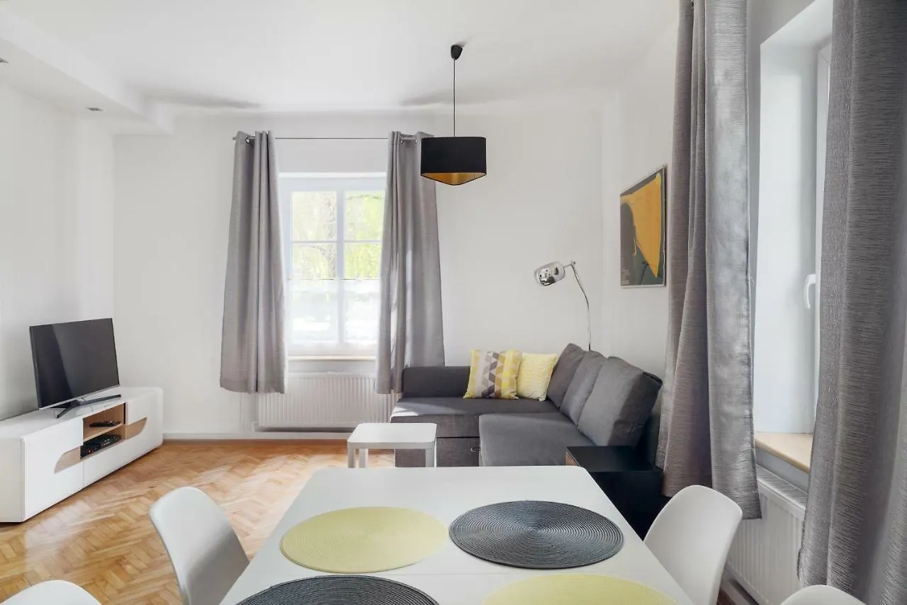 Evva & Peppe Old Town Flat Apartment Warsaw Poland